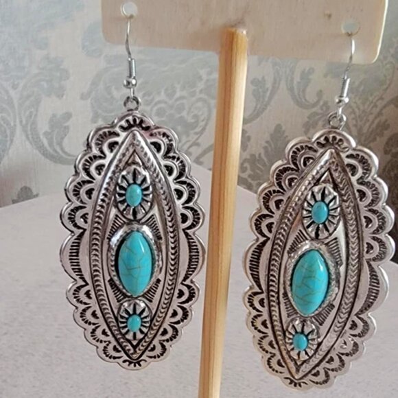 Jewelry - Western Silver Tone w/Blue Howlite